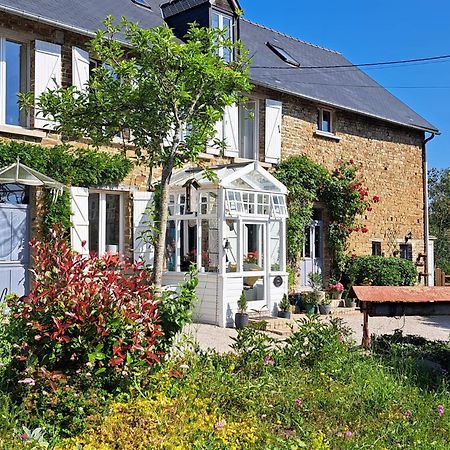 La Paix, Gite Bucolique En Normandie Conde-sur-Noireau Экстерьер фото