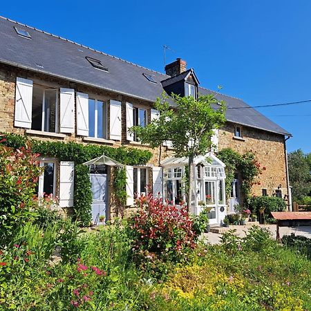La Paix, Gite Bucolique En Normandie Conde-sur-Noireau Экстерьер фото